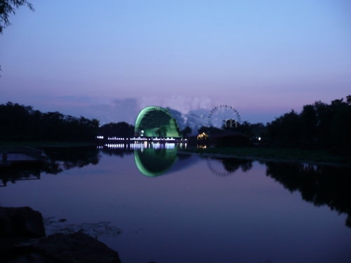 秦皇島槐花湖大劇院